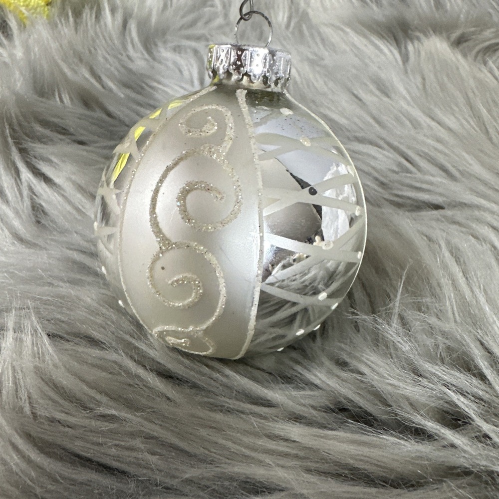 Vintage C‎ & D Hand-Crafted Mercury Glass Christmas Ornament  Silver Glitter